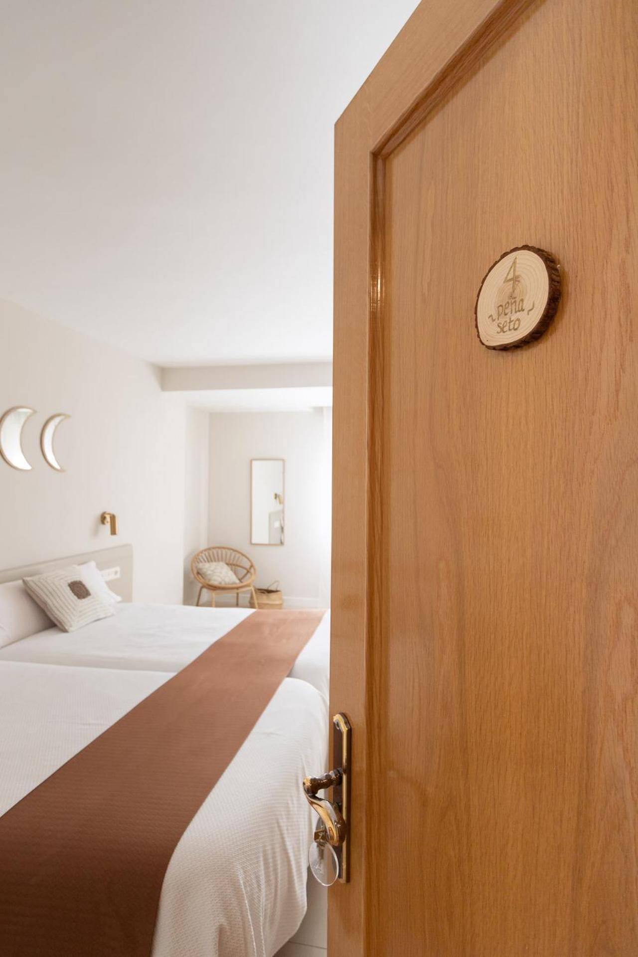 Hostal Lobrega Torrecilla en Cameros Εξωτερικό φωτογραφία
