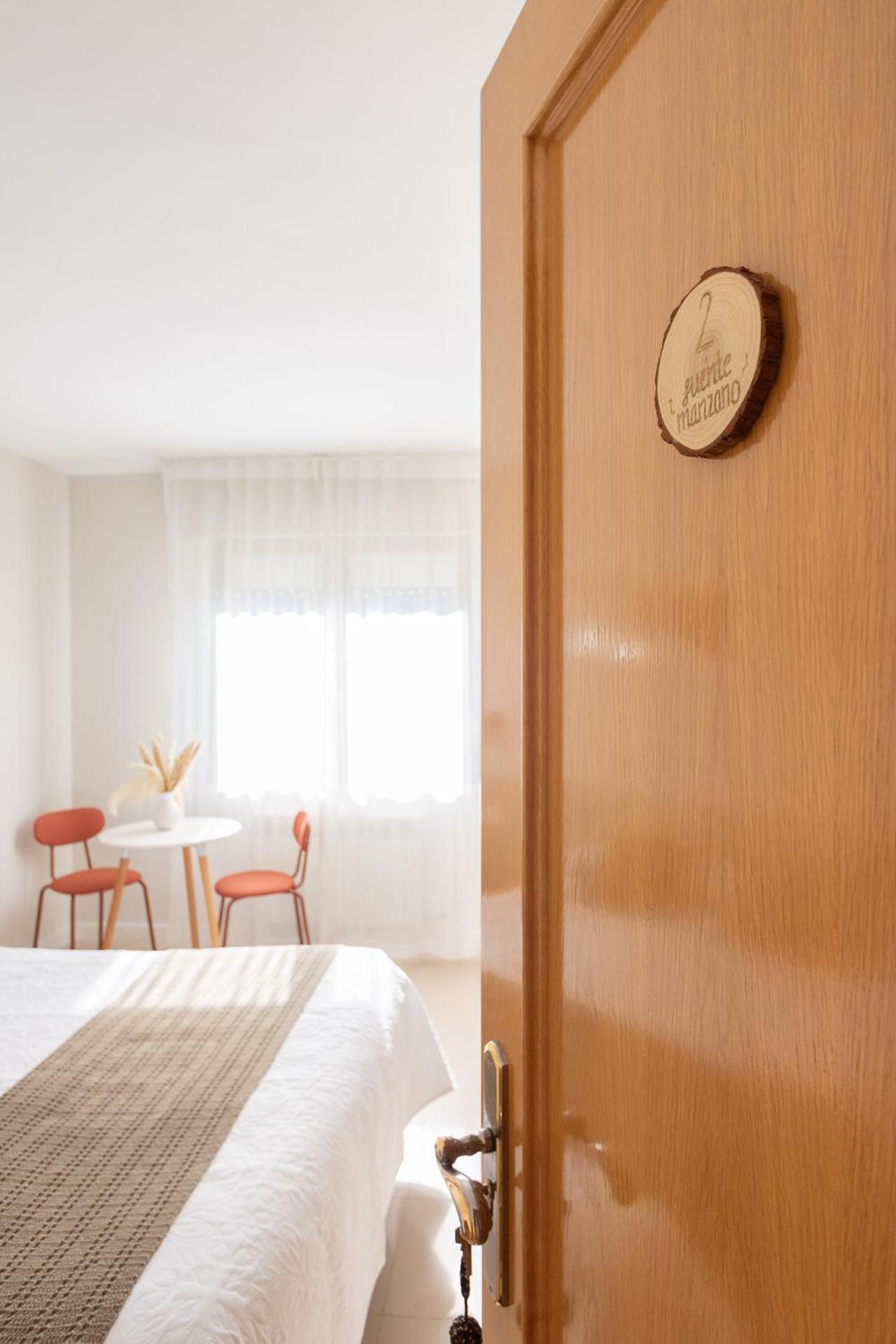 Hostal Lobrega Torrecilla en Cameros Εξωτερικό φωτογραφία